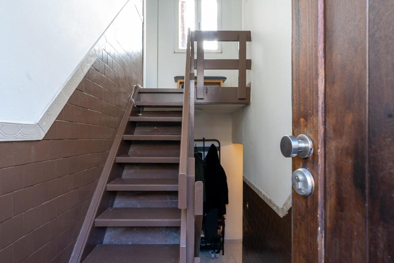 Large Room In House W Shared Kitchen & Bathroom W Free Parking Bluecard Antwerp Exterior photo